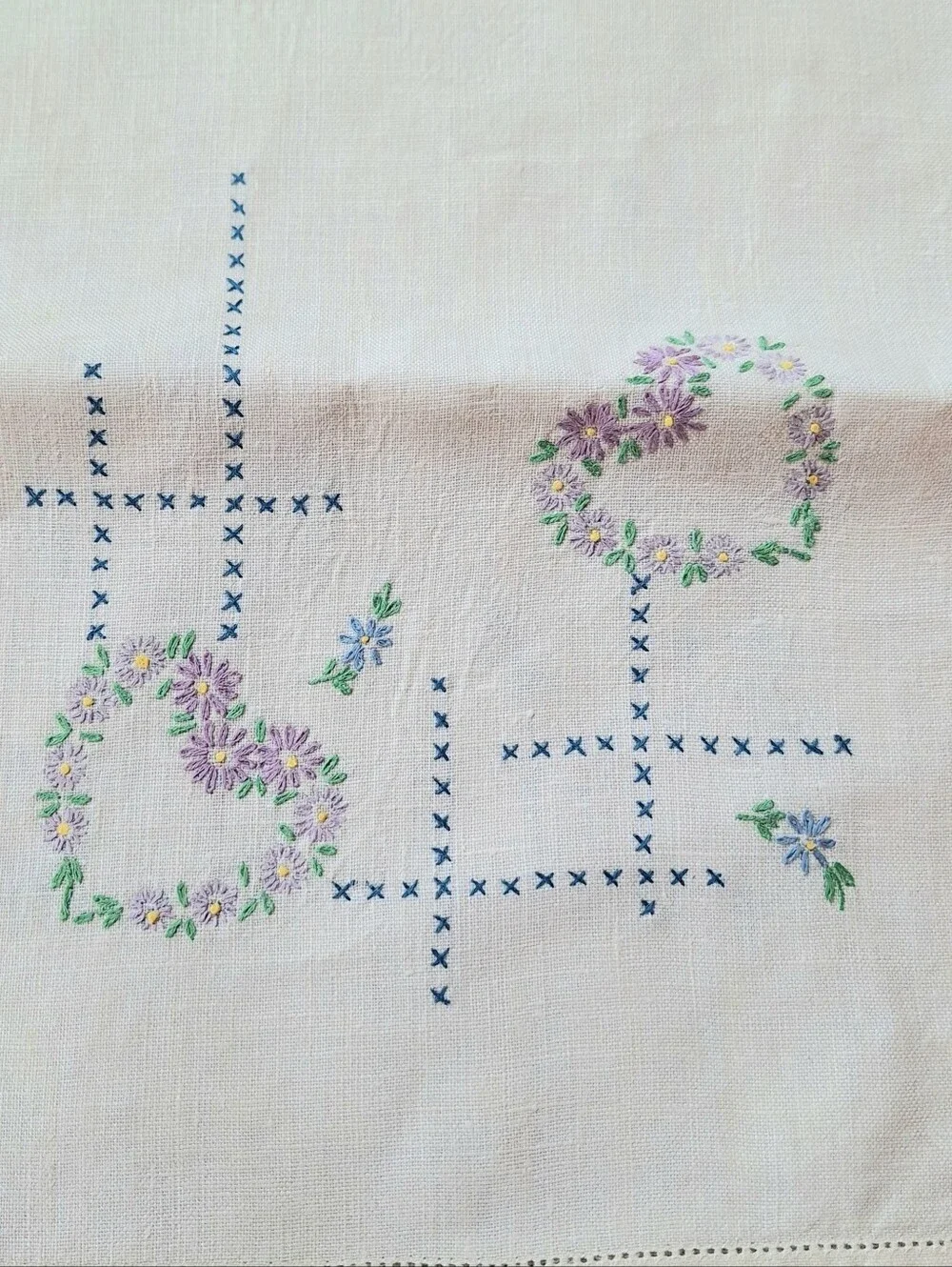 Vintage Embroidered Hearts & Flowers Linen Table Runner, 11.5